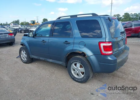 2012 Ford Escape Xlt z USA, uszkodzony, nr VIN 1FMCU9D73CKA33575